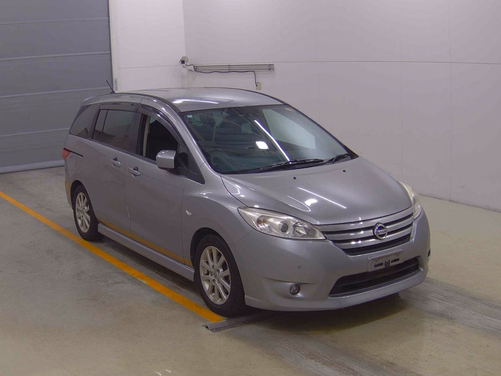 NISSAN LAFESTA
