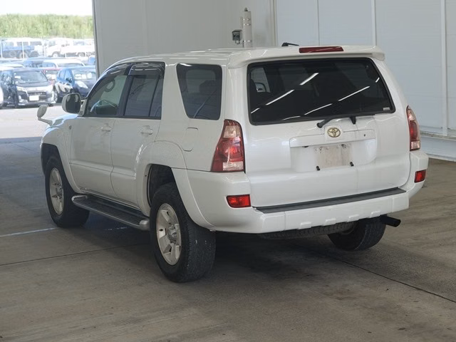 TOYOTA HILUX SURF