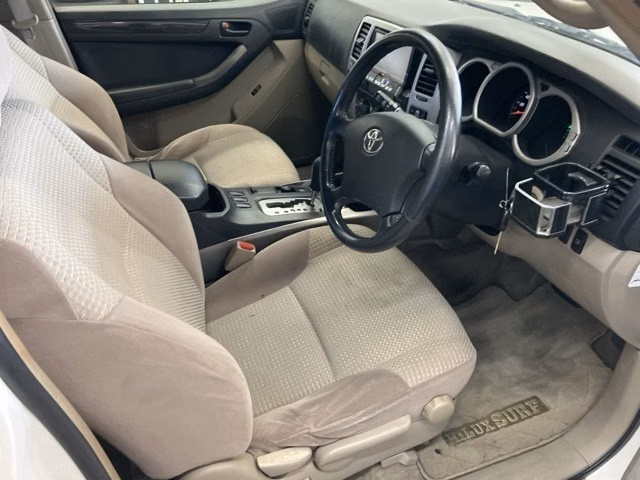 TOYOTA HILUX SURF