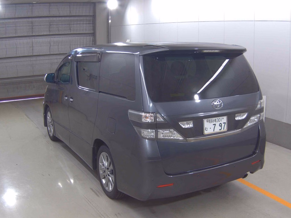 TOYOTA VELLFIRE