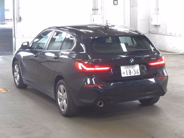 BMW 1-SERIES