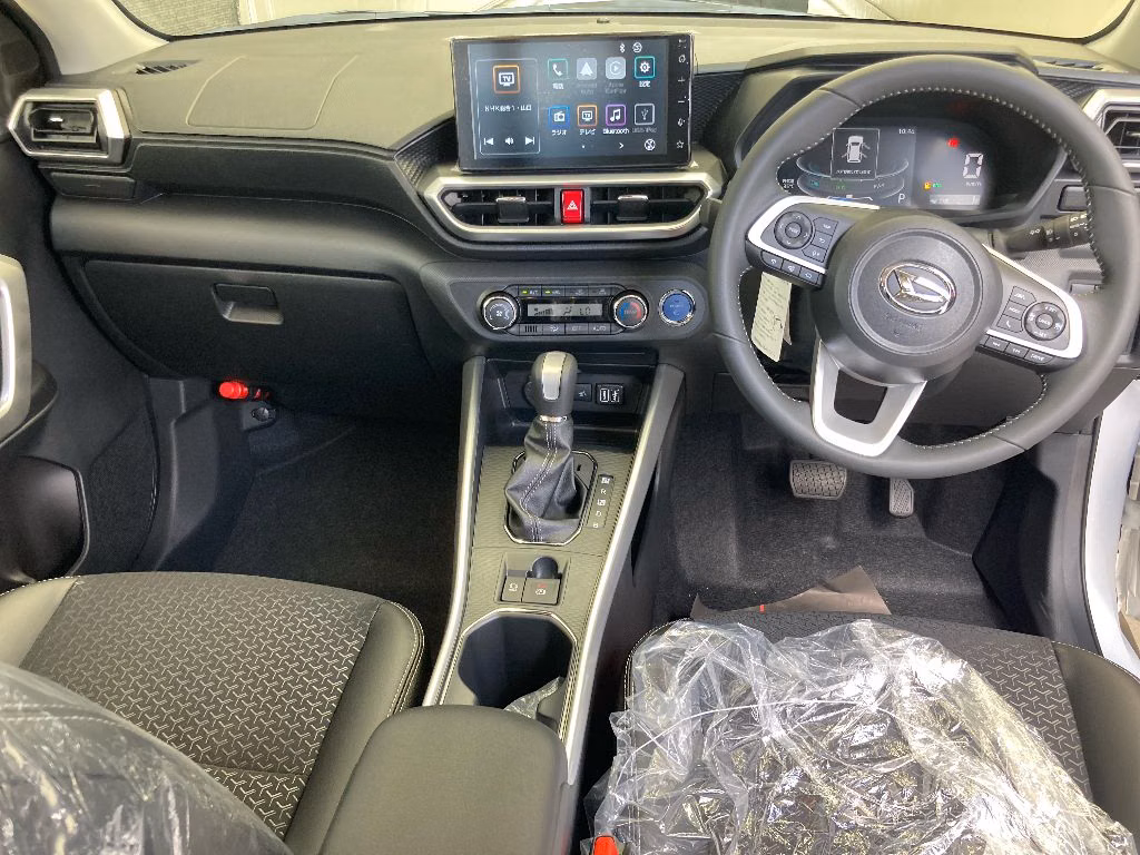 DAIHATSU ROCKY