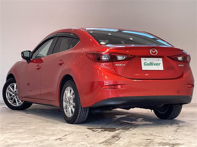 MAZDA AXELA