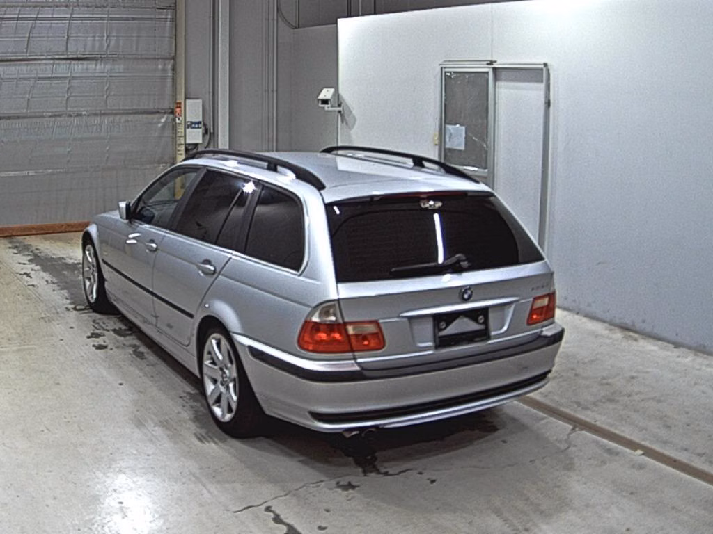 BMW 3-SERIES