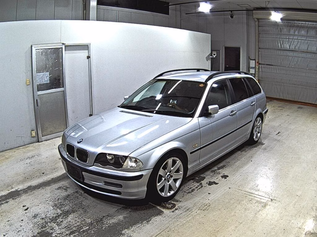 BMW 3-SERIES