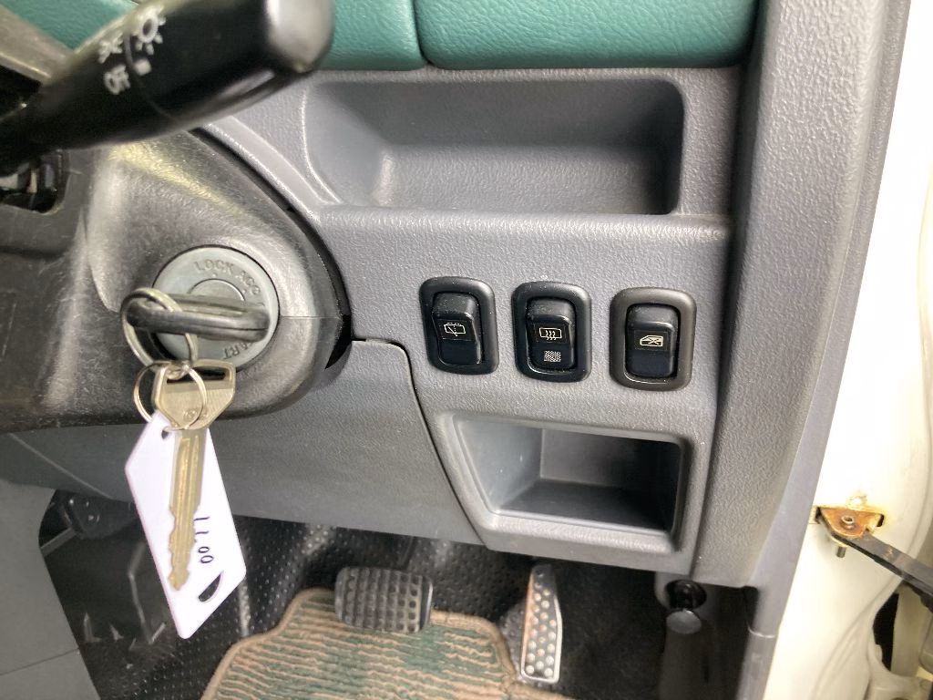 DAIHATSU NAKED