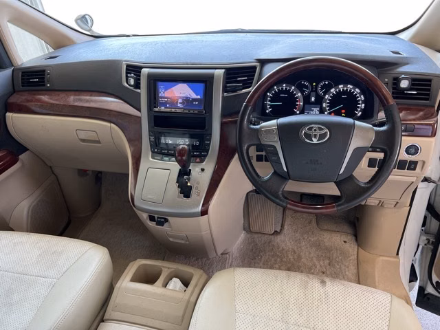 TOYOTA ALPHARD