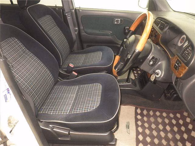 DAIHATSU MIRA GINO