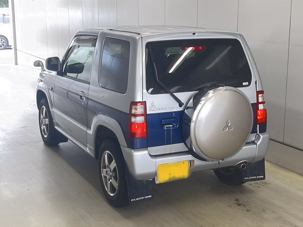 MITSUBISHI PAJERO MINI