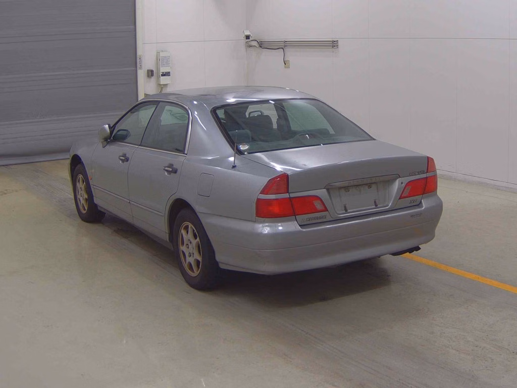 MITSUBISHI DIAMANTE