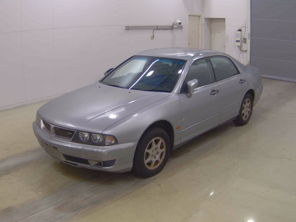 MITSUBISHI DIAMANTE