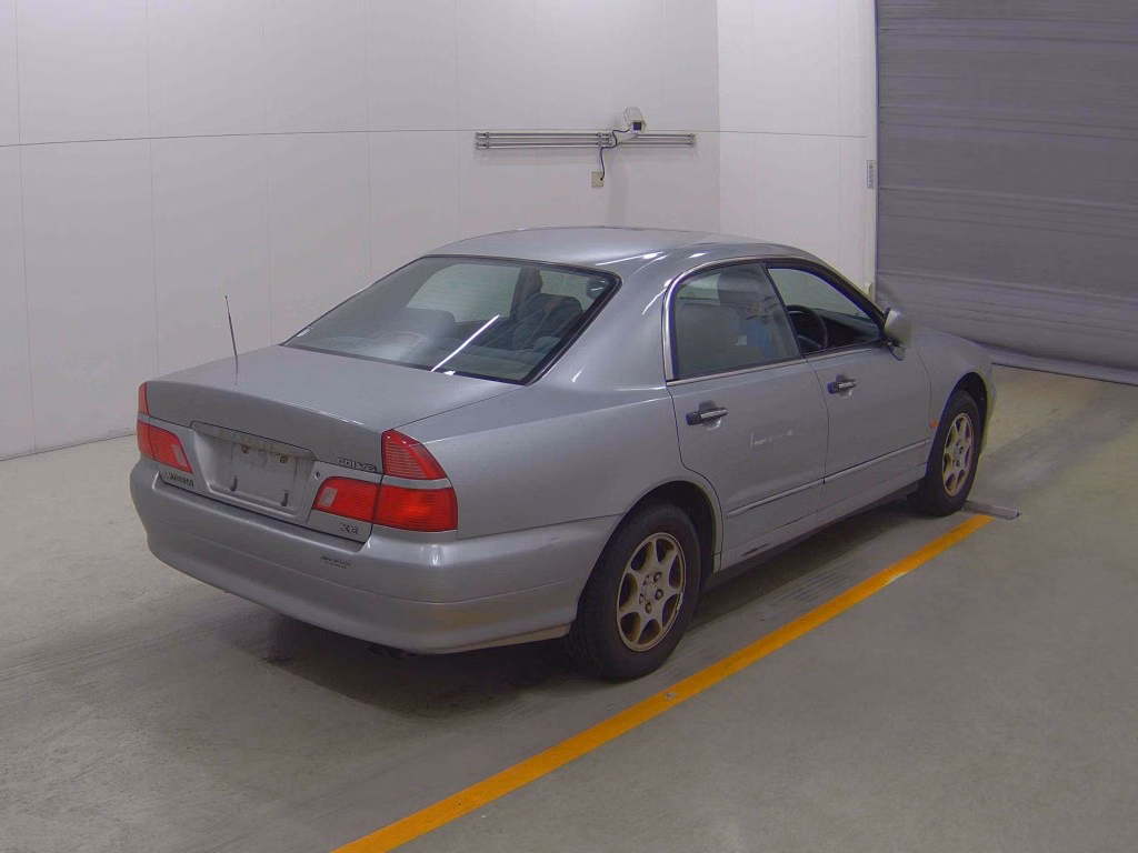 MITSUBISHI DIAMANTE