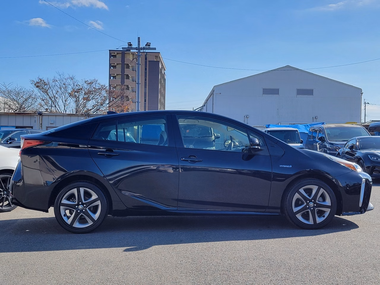 TOYOTA PRIUS