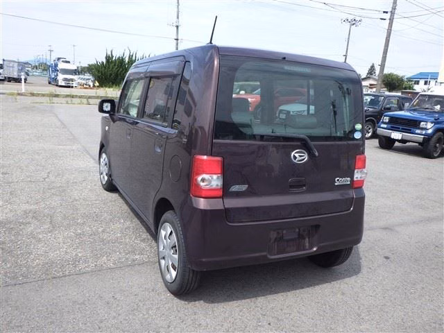 DAIHATSU MOVE CONTE