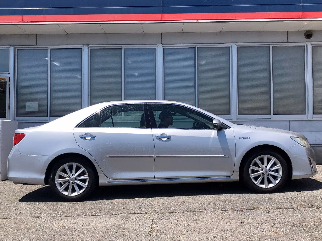 TOYOTA CAMRY