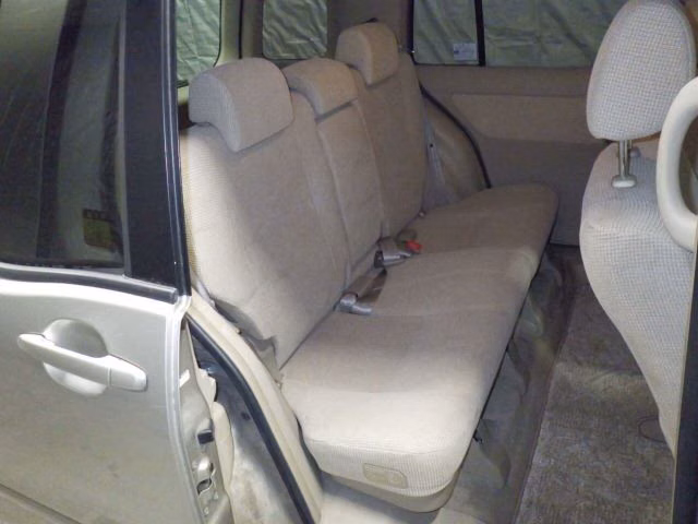 TOYOTA RAUM
