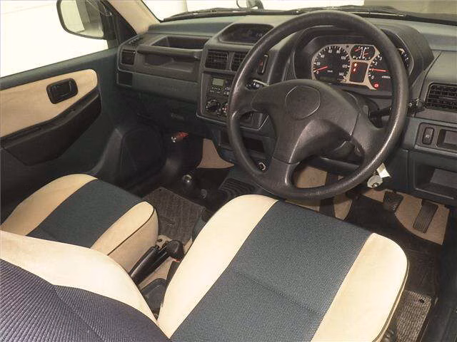 MITSUBISHI PAJERO MINI