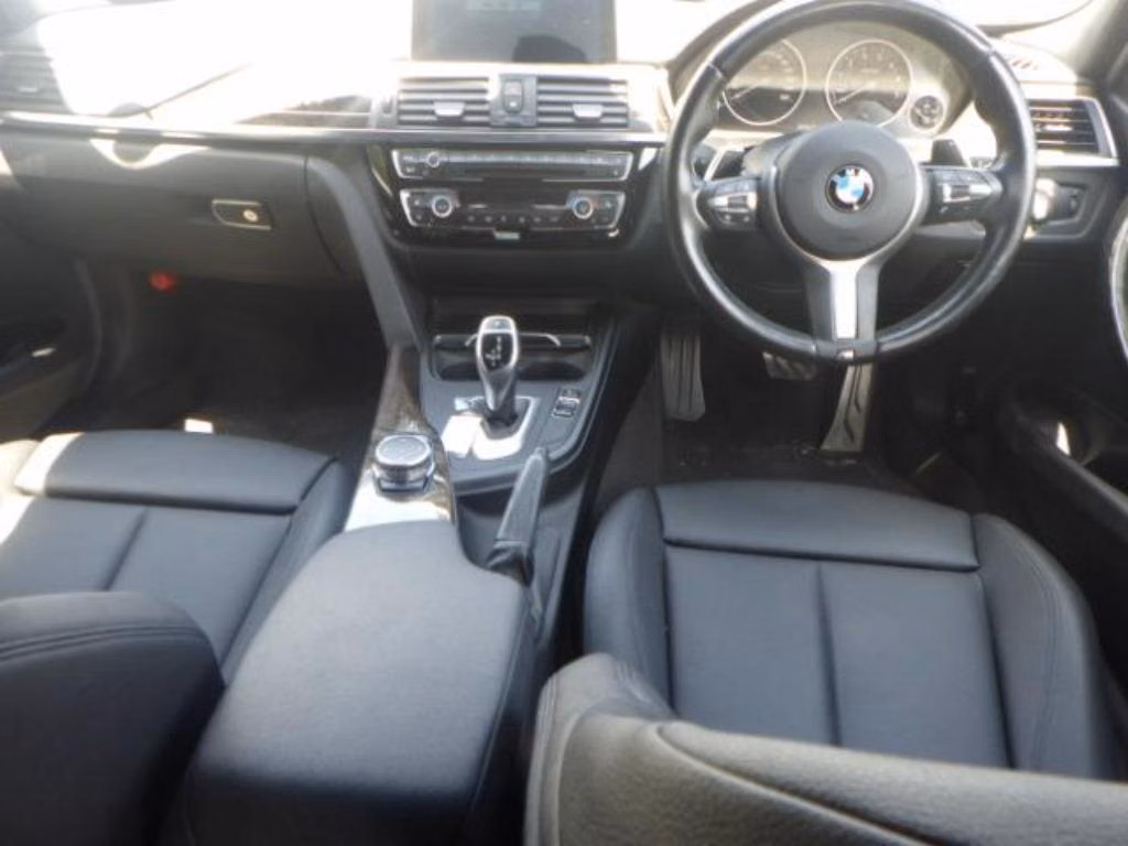 BMW 3-SERIES