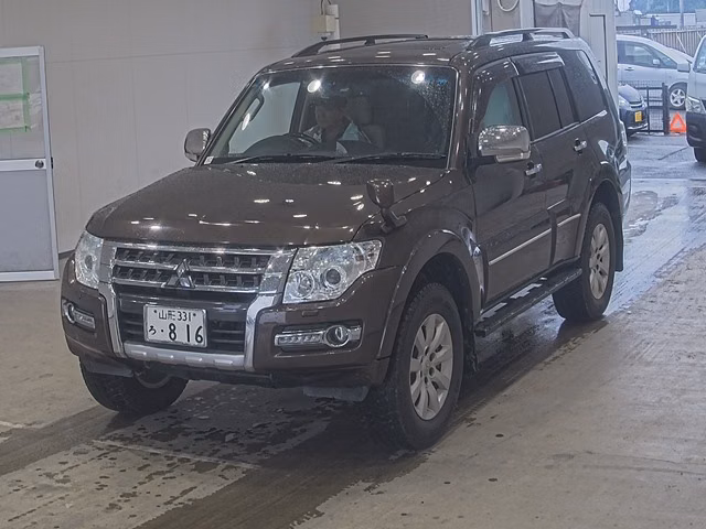 MITSUBISHI PAJERO