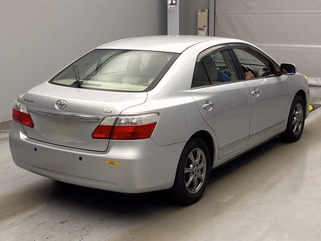 TOYOTA PREMIO