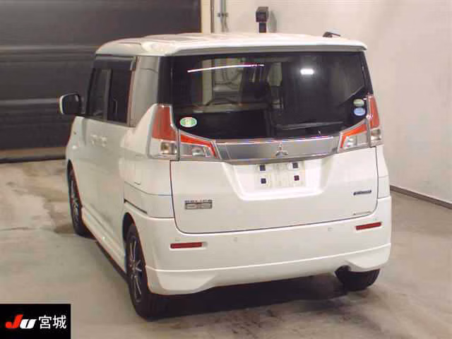 MITSUBISHI DELICA D:2