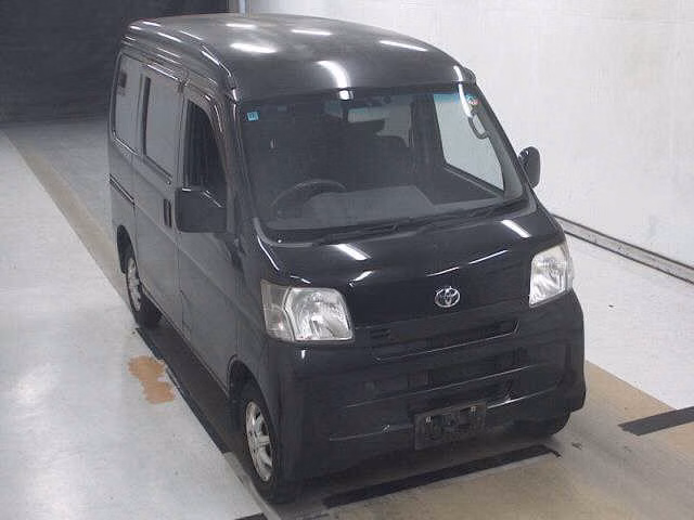 TOYOTA PIXIS VAN