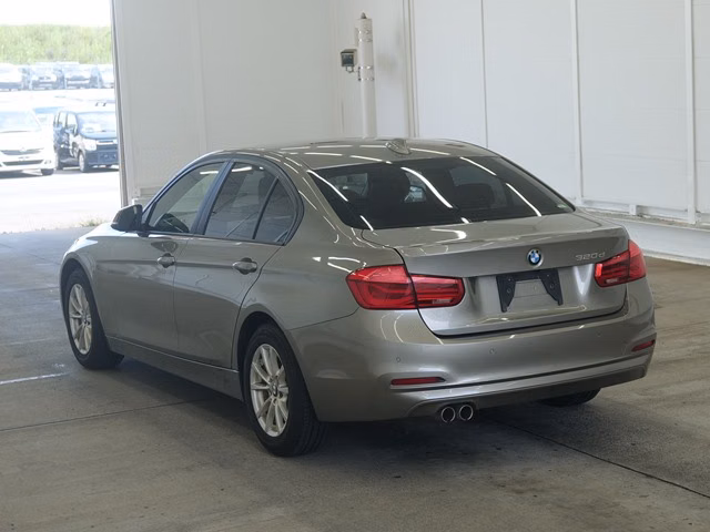 BMW 3-SERIES
