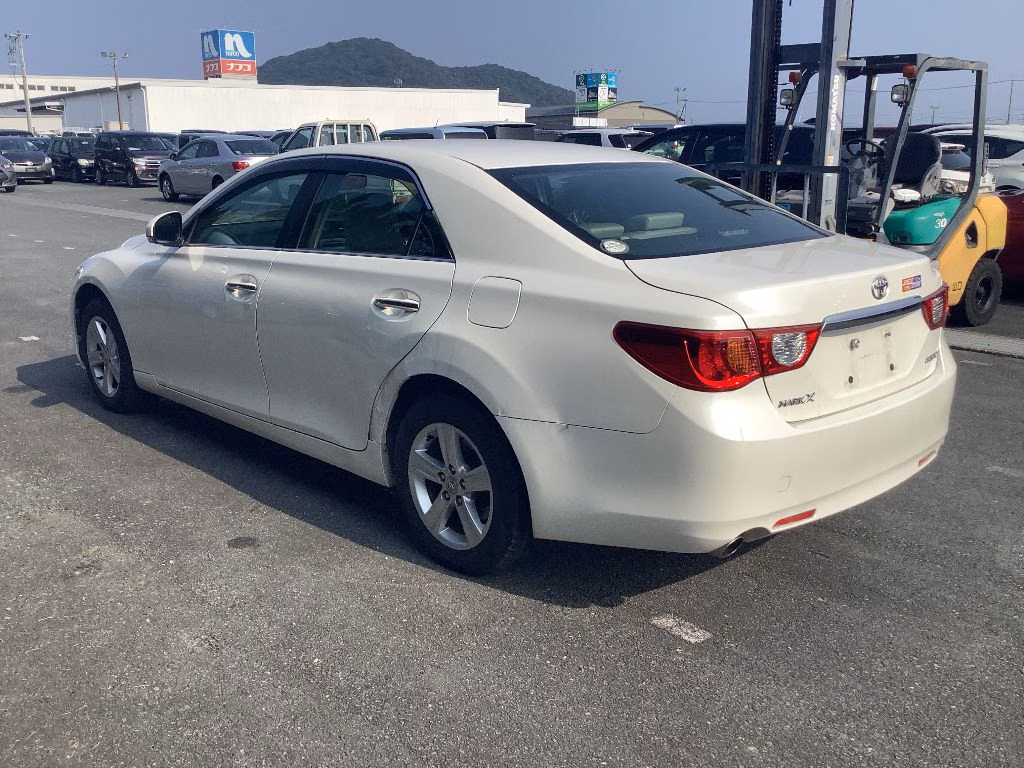 TOYOTA MARK X