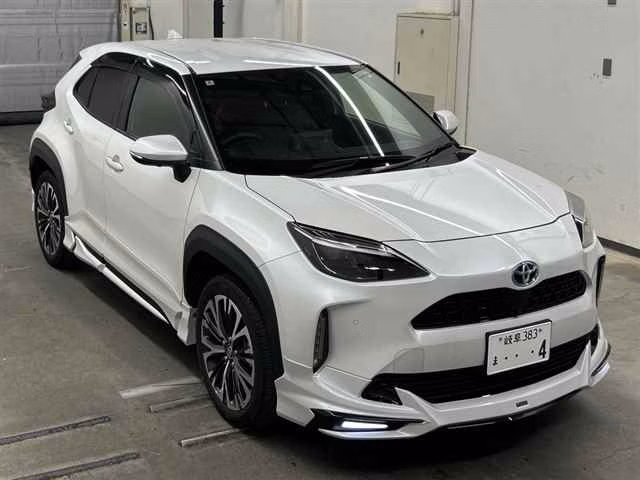 TOYOTA YARIS CROSS