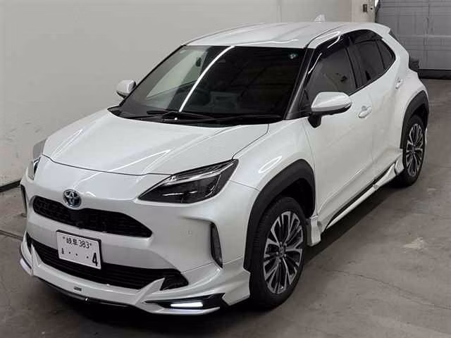 TOYOTA YARIS CROSS