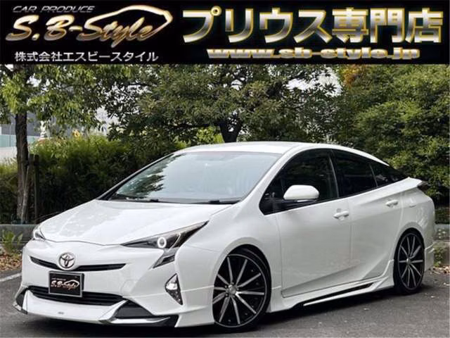 TOYOTA PRIUS