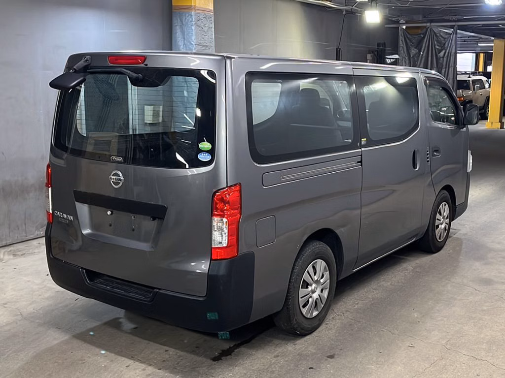 NISSAN NV350 CARAVAN