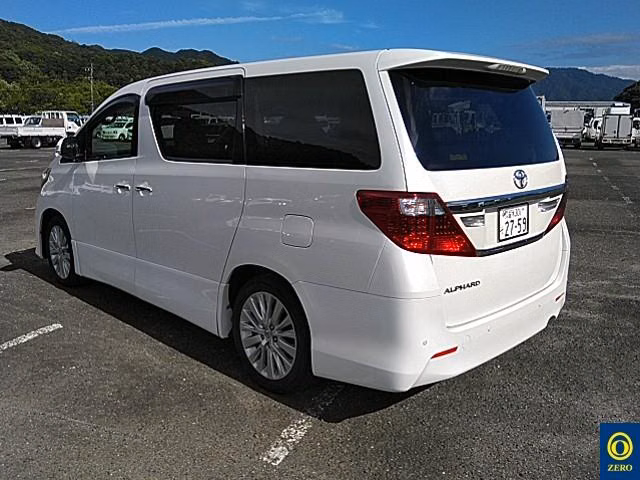 TOYOTA ALPHARD
