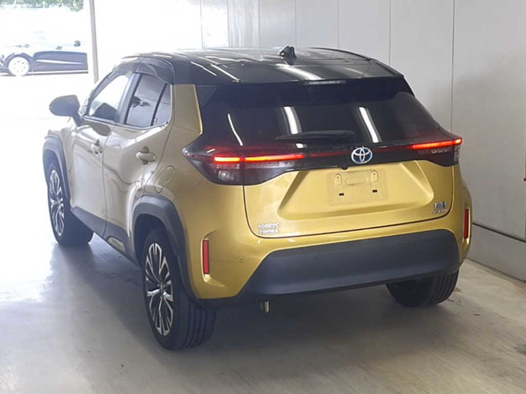 TOYOTA YARIS CROSS