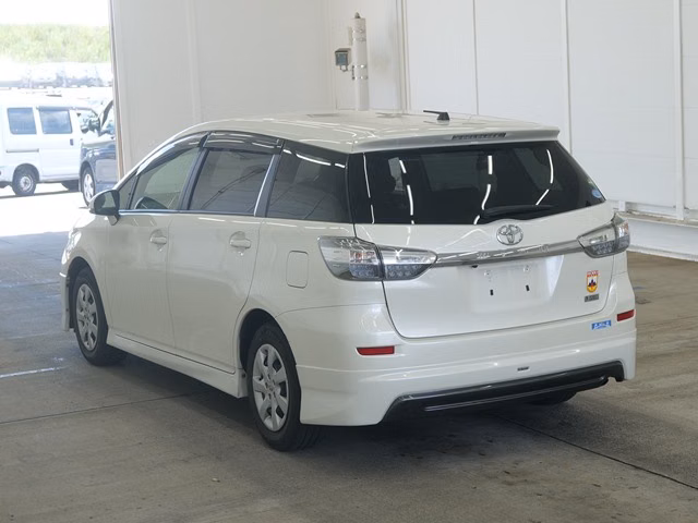 TOYOTA WISH