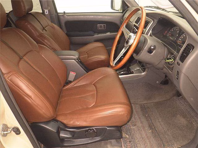 TOYOTA HILUX SURF
