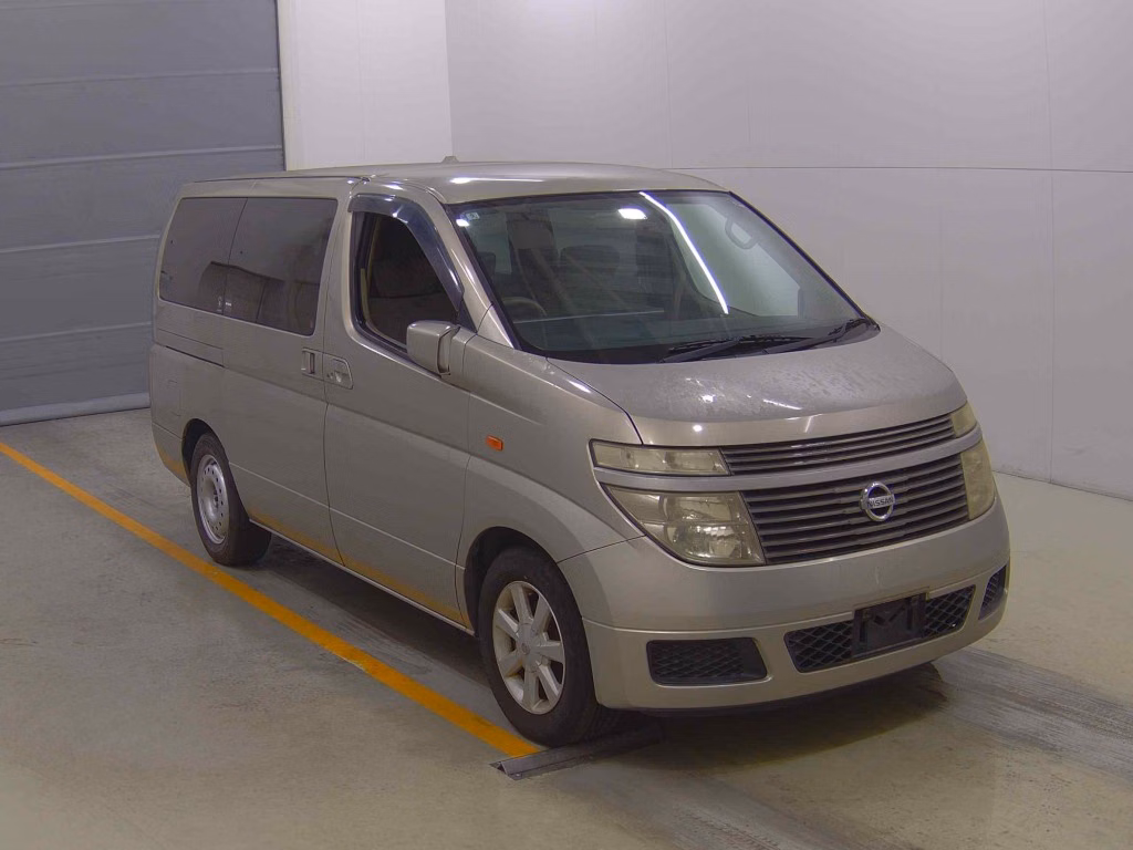 NISSAN ELGRAND