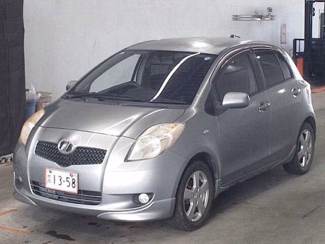 TOYOTA VITZ