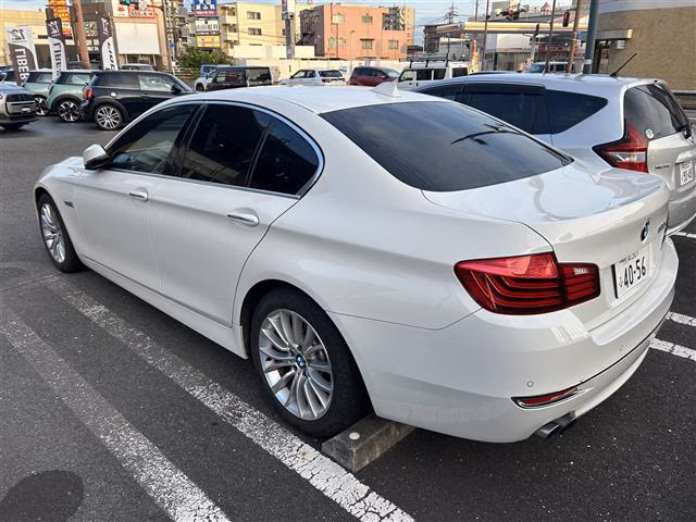 BMW 5-SERIES