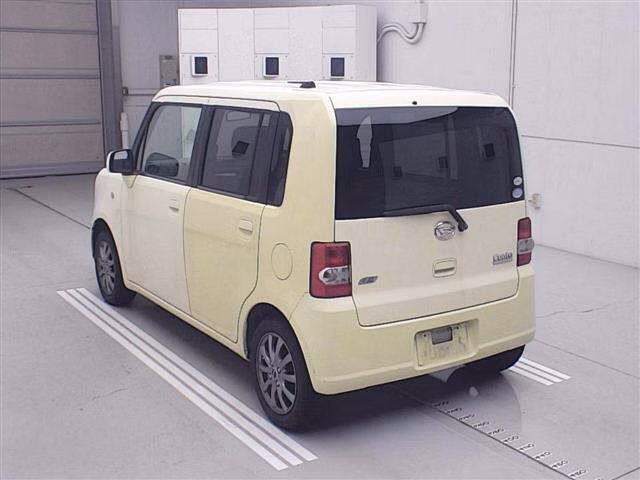 DAIHATSU MOVE CONTE