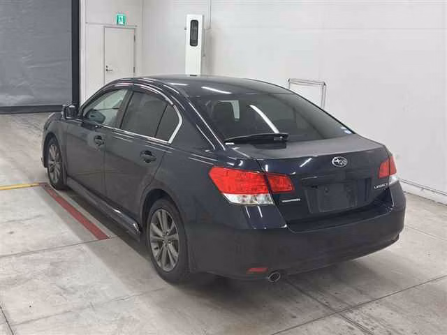 SUBARU LEGACY B4