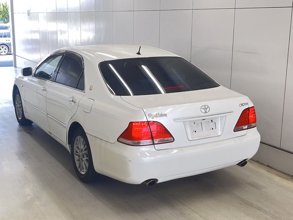 TOYOTA CROWN