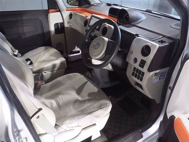 TOYOTA SPADE