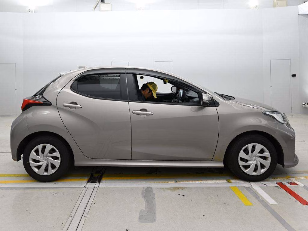TOYOTA YARIS