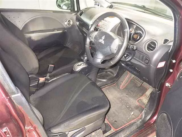 MITSUBISHI I
