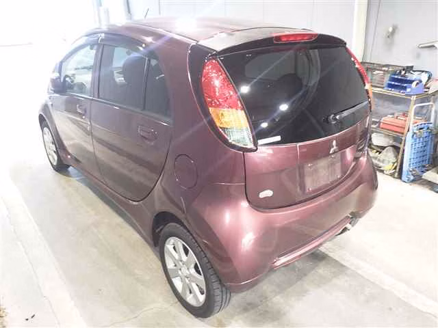 MITSUBISHI I