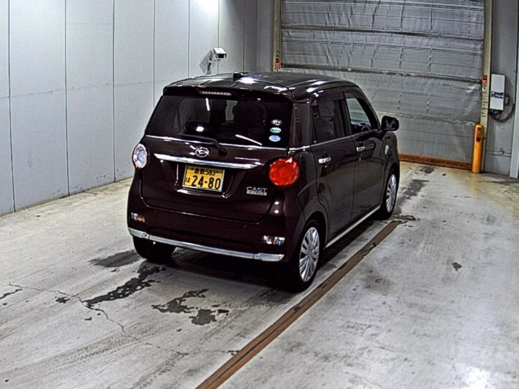 DAIHATSU CAST