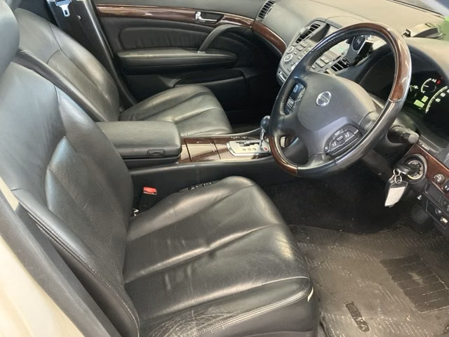 NISSAN CIMA