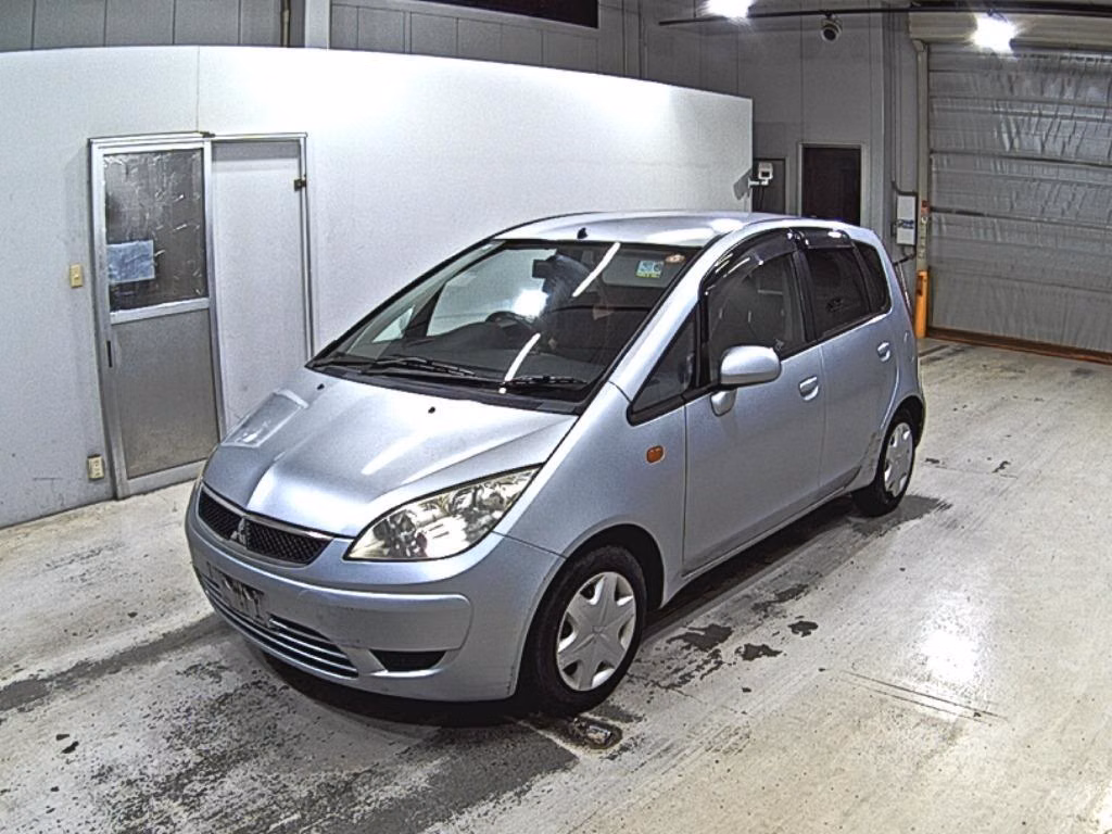 MITSUBISHI COLT