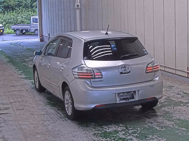 TOYOTA BLADE